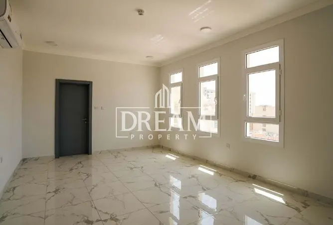 58042925 - Property Image 2