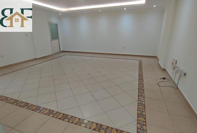 57779121 - Property Main Image