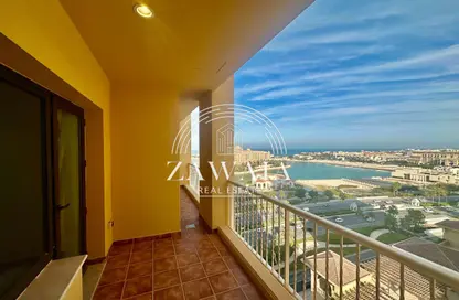 Apartment - 1 Bedroom - 2 Bathrooms for rent in West Porto Drive - Porto Arabia - The Pearl Island - Doha