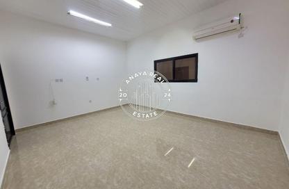 Villa - Studio - 1 for rent in Al Aziziyah - Al Aziziyah - Doha