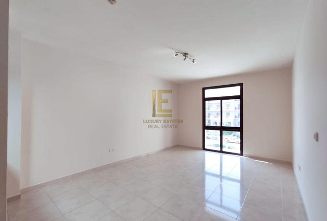 54929725 - Property Image 2