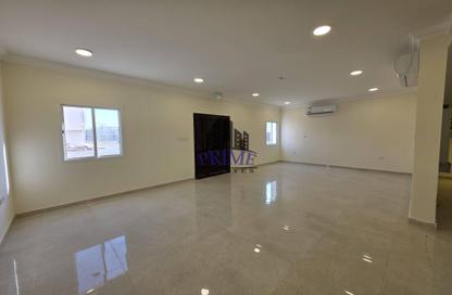 Villa - 6 Bedrooms - 6 Bathrooms for rent in Al Kheesa - Al Kheesa - Umm Salal Mohammed