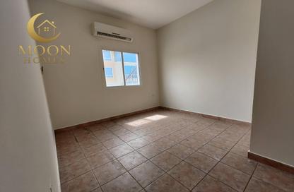 Penthouse - 2 Bedrooms - 1 Bathroom for rent in Old Airport Road - Old Airport Road - Doha