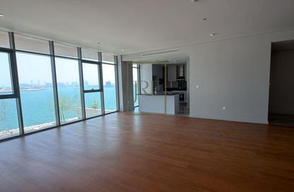 Apartment - 3 Bedrooms - 4 Bathrooms for sale in Seef Lusail Tower 1 - Seef Lusail - Lusail City - Lusail Apartment - 3 Bedrooms - 4 Bathrooms for sale in Seef Lusail Tower 1 - Seef Lusail - Lusail City - Lusail