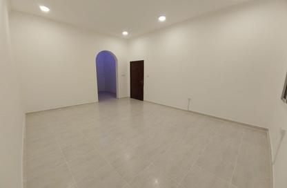 Apartment - Studio - 1 for rent in Salwa Road - Al Aziziyah - Doha