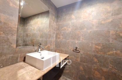 Apartment - 1 Bedroom - 2 Bathrooms for rent in West Porto Drive - Porto Arabia - The Pearl Island - Doha
