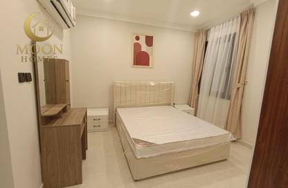 Apartment - 2 Bedrooms - 2 Bathrooms for rent in Al Mansoura - Al Mansoura - Doha