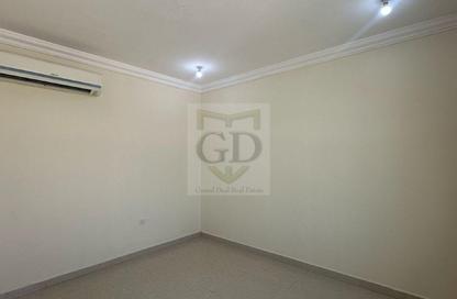 Apartment - Studio - 1 for rent in Madinat Khalifa - Doha Apartment - Studio - 1 for rent in Madinat Khalifa - Doha