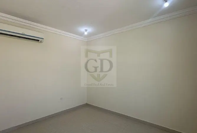 63975429 - Property Image 3