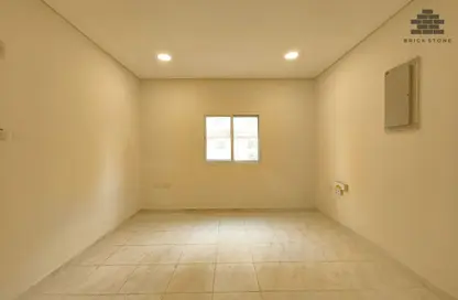 Apartment - 2 Bedrooms - 2 Bathrooms for rent in Muntazah 70 - Al Muntazah - Doha