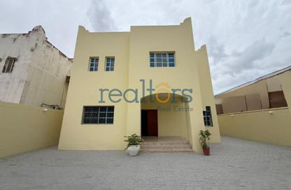 Villa - 5 Bedrooms - 6 Bathrooms for rent in Al Maamoura - Al Maamoura - Doha