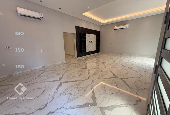 57835324 - Property Image 2