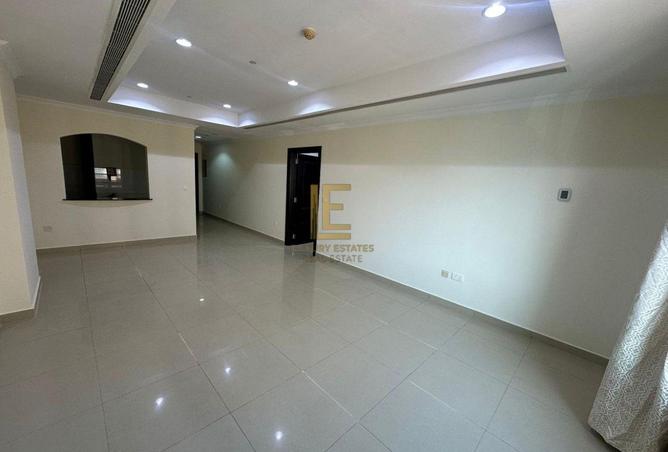 1022755 - Property Image 2