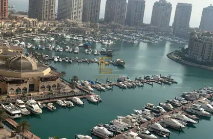 شقة - غرفة نوم - 2 حمامات للايجار في برج 13 - بورتو أرابيا - جزيرة اللؤلؤة - الدوحة