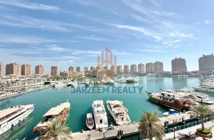 تاون هاوس - 2 غرف نوم - 2 حمامات للايجار في طريق بورتو الشرقي - بورتو أرابيا - جزيرة اللؤلؤة - الدوحة