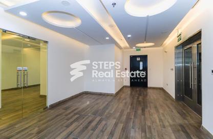 Office Space - Studio - 1 Bathroom for rent in Al Salam Tower - Corniche Road - Corniche Road - Doha