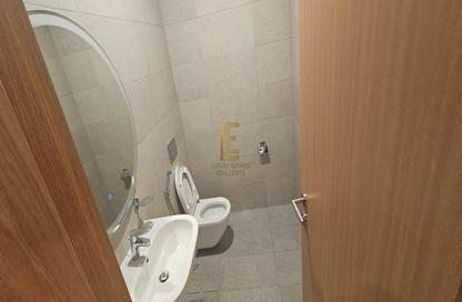 Apartment - 2 Bedrooms - 3 Bathrooms for rent in Floresta Gardens - Floresta Gardens - The Pearl Island - Doha