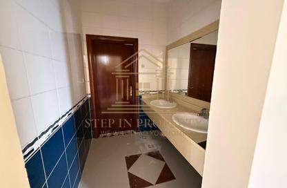Villa - 4 Bedrooms - 5 Bathrooms for rent in Muaither Area - Al Rayyan - Doha Villa - 4 Bedrooms - 5 Bathrooms for rent in Muaither Area - Al Rayyan - Doha