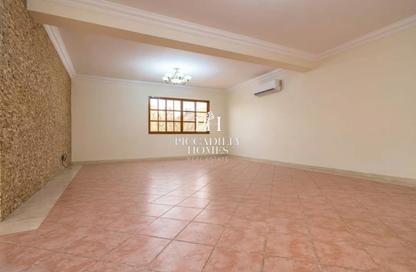 Villa - 3 Bedrooms - 3 Bathrooms for rent in Al Maamoura - Al Maamoura - Doha