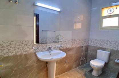 Apartment - 3 Bedrooms - 3 Bathrooms for rent in Doha Souq - Al Mirqab Al Jadeed - Doha