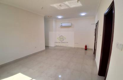Apartment - 3 Bedrooms - 3 Bathrooms for rent in Doha Souq - Al Mirqab Al Jadeed - Doha