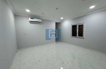 Apartment - Studio - 1 for rent in Bin Omran 35 - Fereej Bin Omran - Doha Apartment - Studio - 1 for rent in Bin Omran 35 - Fereej Bin Omran - Doha