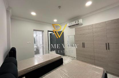 Apartment - 2 Bedrooms - 3 Bathrooms for rent in Al Nasr Street - Al Nasr - Doha