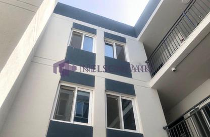 سكن عمال - استوديو - 8 حمامات للايجار في مشروع عمارة الوكرة - الوكير - الوكرة