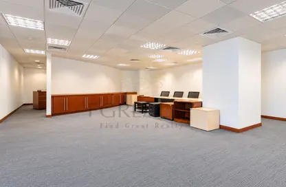 Office Space - Studio - 2 Bathrooms for rent in Omar Al Mukhtar Street - Diplomatic Area - Doha