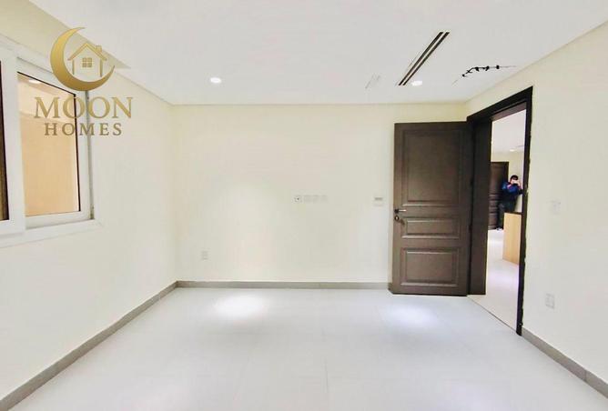 52318694 - Property Image 2