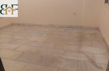 Apartment - 1 Bedroom - 1 Bathroom for rent in Umm Ghuwailina - Doha