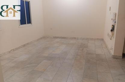 Apartment - 1 Bedroom - 1 Bathroom for rent in Umm Ghuwailina - Doha