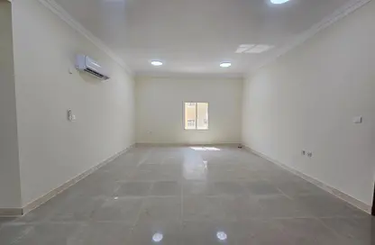 Apartment - 3 Bedrooms - 2 Bathrooms for rent in Old Airport Road - Old Airport Road - Doha Apartment - 3 Bedrooms - 2 Bathrooms for rent in Old Airport Road - Old Airport Road - Doha