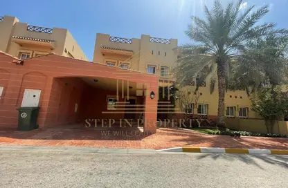 مجمع سكني - 3 غرف نوم - 4 حمامات للايجار في شارع داريم - الهلال شرق - الهلال - الدوحة