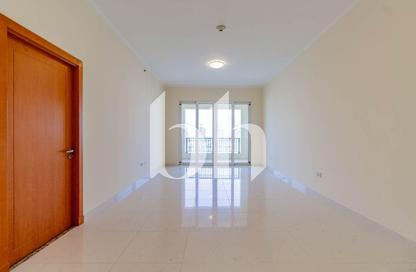 Apartment - 3 Bedrooms - 4 Bathrooms for sale in Viva West - Viva Bahriyah - The Pearl Island - Doha Apartment - 3 Bedrooms - 4 Bathrooms for sale in Viva West - Viva Bahriyah - The Pearl Island - Doha
