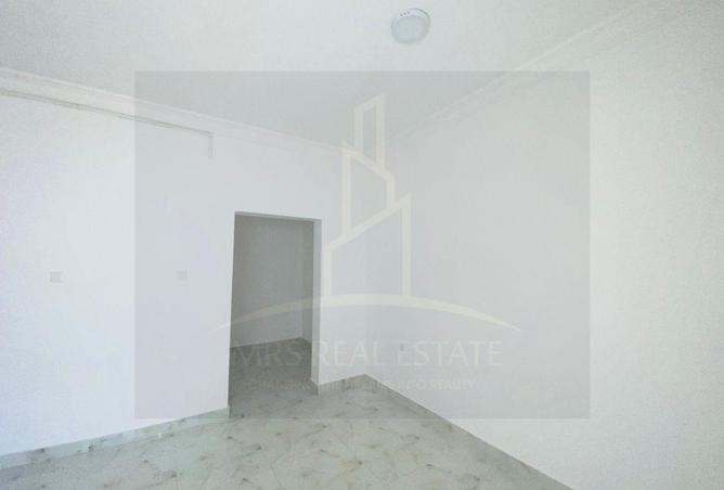 54005018 - Property Image 3