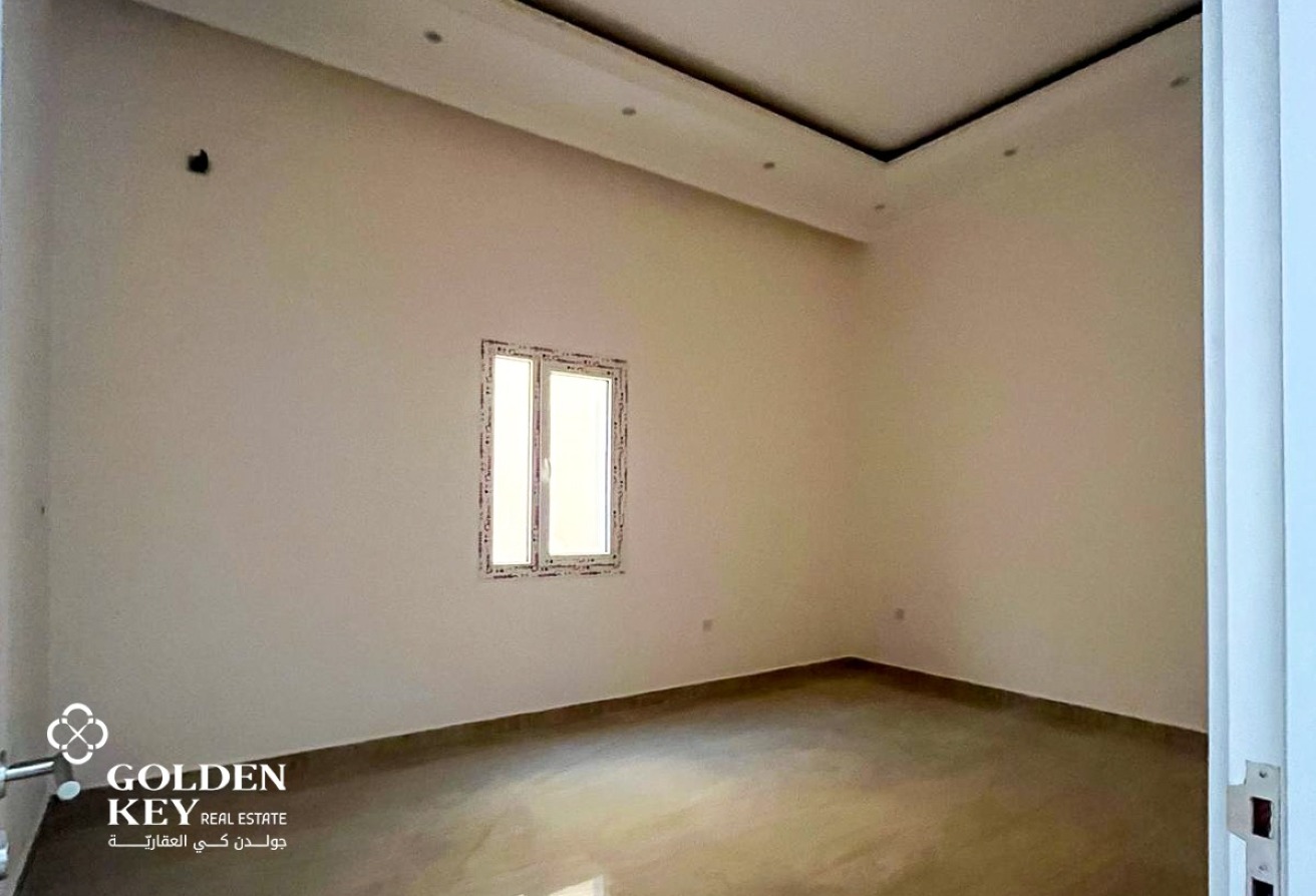 Grand Villa with 7 Master Bedroom | Umm Karen