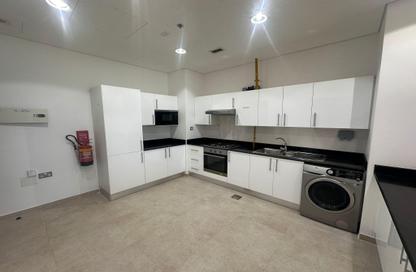 Apartment - 2 Bedrooms - 3 Bathrooms for rent in Lusail Marina Heights - Marina District - Lusail Apartment - 2 Bedrooms - 3 Bathrooms for rent in Lusail Marina Heights - Marina District - Lusail