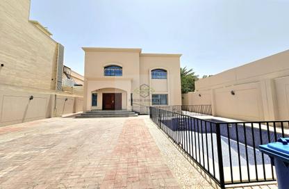 فيلا - 4 غرف نوم - 4 حمامات للايجار في شقق مساكن المطار القديم - طريق المطار القديم - الدوحة
