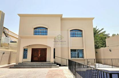 فيلا - 4 غرف نوم - 4 حمامات للايجار في شقق مساكن المطار القديم - طريق المطار القديم - الدوحة