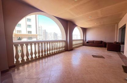 Apartment - 1 Bedroom - 2 Bathrooms for rent in East Porto Drive - Porto Arabia - The Pearl Island - Doha
