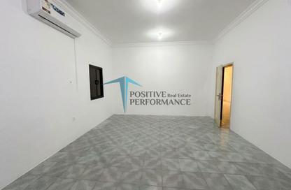 Apartment - Studio - 1 Bathroom for rent in Fereej Kulaib - Doha Apartment - Studio - 1 Bathroom for rent in Fereej Kulaib - Doha
