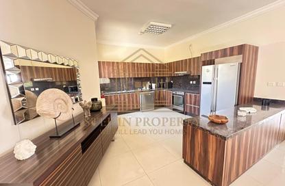 Villa - 4 - 5 for rent in Bu Hamour Street - Abu Hamour - Doha