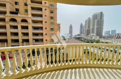 Apartment - 2 Bedrooms - 2 Bathrooms for rent in East Porto Drive - Porto Arabia - The Pearl Island - Doha