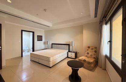 Apartment - 2 Bedrooms - 2 Bathrooms for rent in East Porto Drive - Porto Arabia - The Pearl Island - Doha