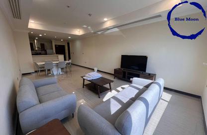 Apartment - 2 Bedrooms - 3 Bathrooms for rent in West Porto Drive - Porto Arabia - The Pearl Island - Doha