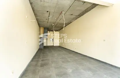 Shop - Studio - 1 Bathroom for rent in Muaither Area - Al Rayyan - Doha