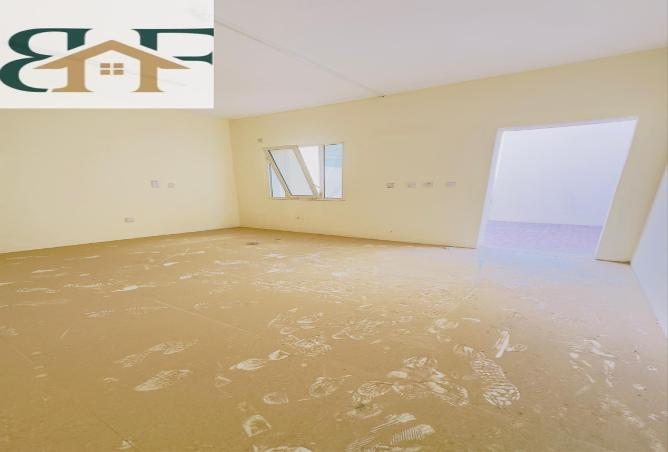 52042940 - صورة العقار 2