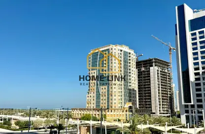 Apartment - 2 Bedrooms - 2 Bathrooms for rent in Marina Tower 02 - Marina District - Lusail