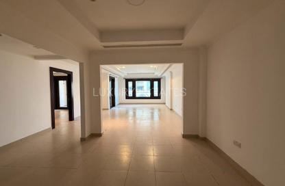 Apartment - 1 Bedroom - 2 Bathrooms for rent in East Porto Drive - Porto Arabia - The Pearl Island - Doha